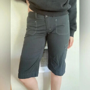 Arcteryx Y2K Low Rise Cargo Shorts Size 8 Dark Gray